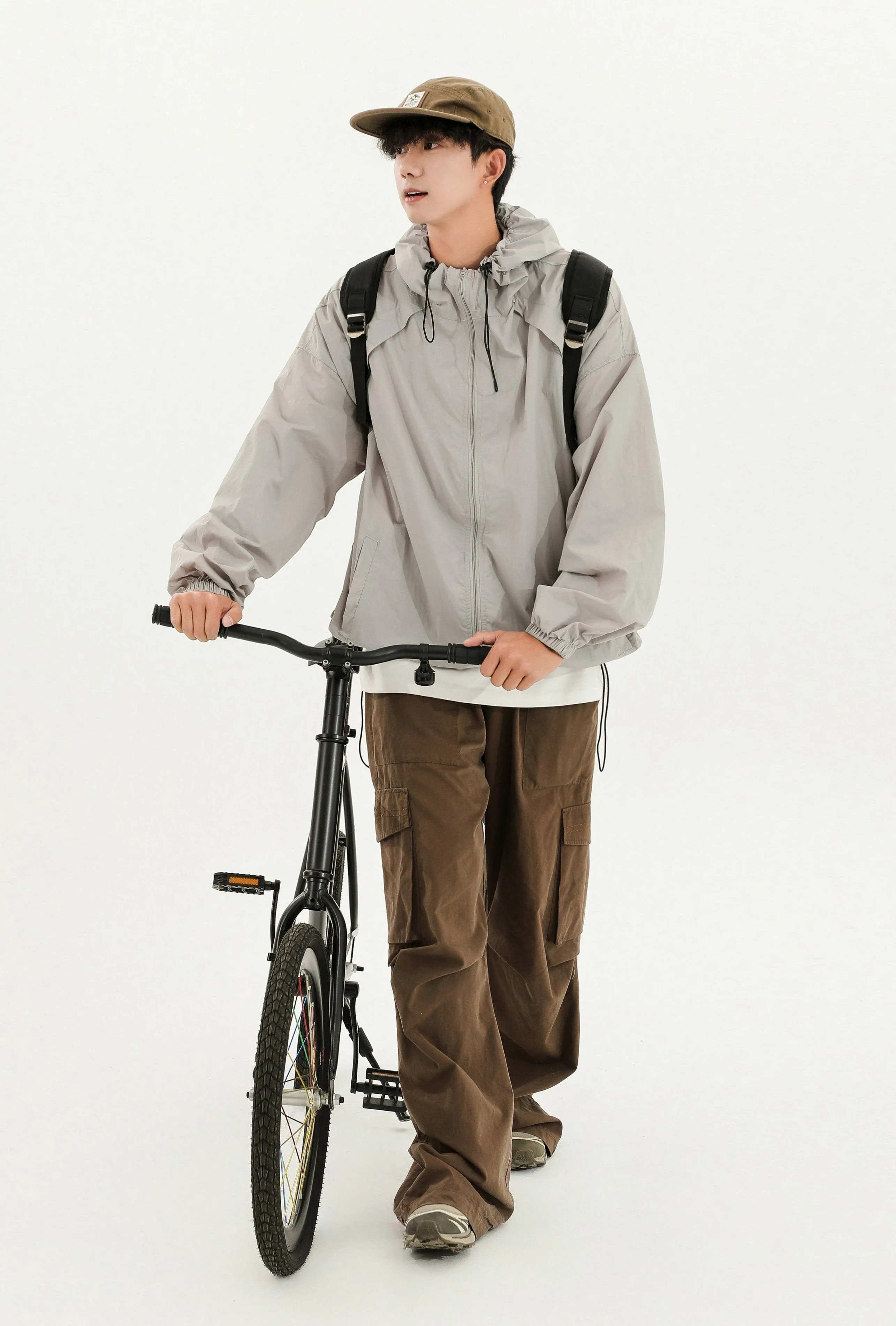 Oversized Lightweight Panelled Breathable Hooded Windbreaker