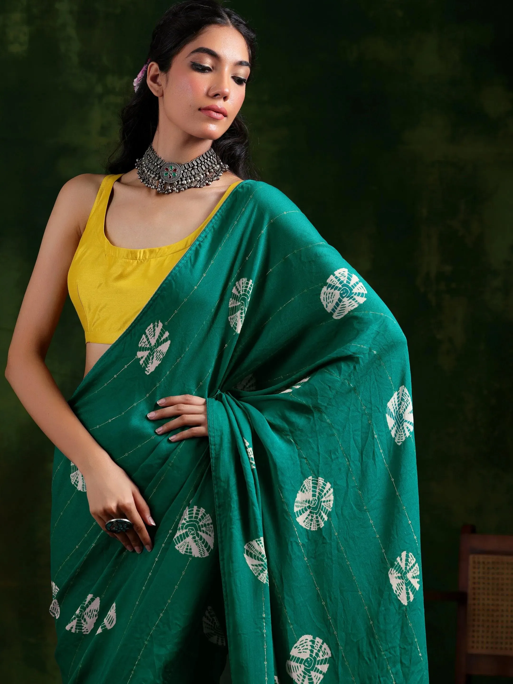 Rama Green Printed Poly Chiffon Saree With Unstitched Blouse Piece